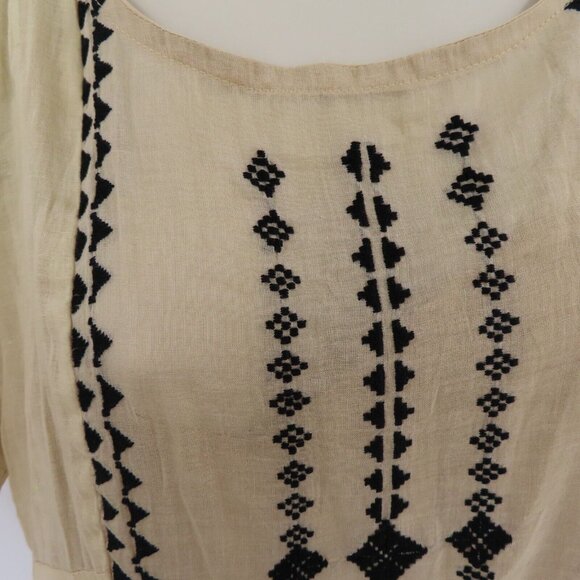 Raven + Lily Womens Small Beige Black Embroidered Cutout Back Short Sleeve Dress - Picture 3 of 12